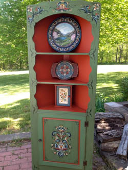 Art Gallery of the Liriodendron Foundation Presents “Rosemaling” by Artist Lise Lorentzen