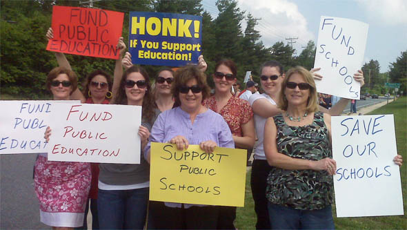 UPDATE: Harford County Public School Teachers Protest Lack of Raises and Broken Promises; Coincides with Superintendent’s Visit to Bel Air