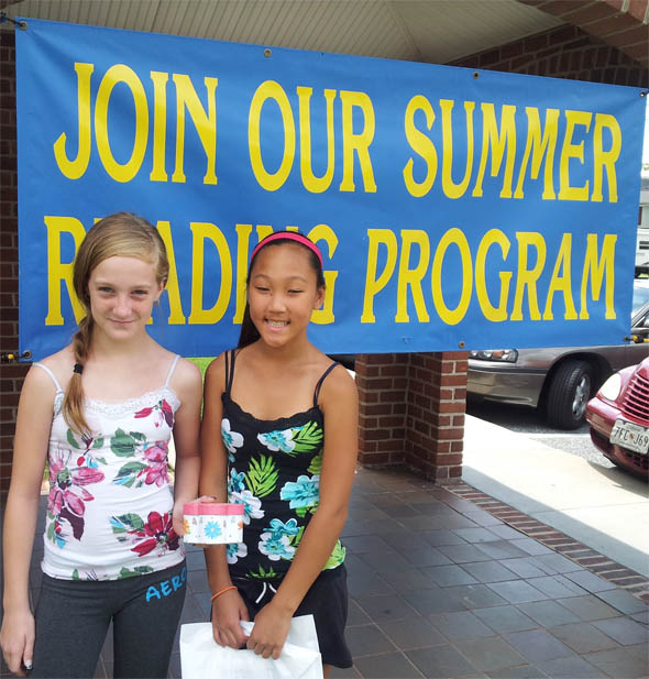 Teens Donate Lemonade Stand Proceeds to Havre de Grace Library