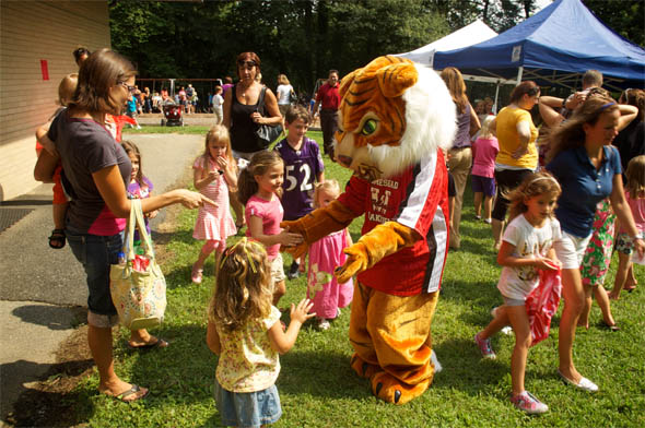 Homestead-Wakefield Elementary School PTA Welcomes Kindergarten Students