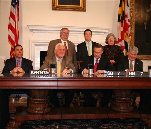 Del. Norman, Riley Flag Bill Signed Into Law