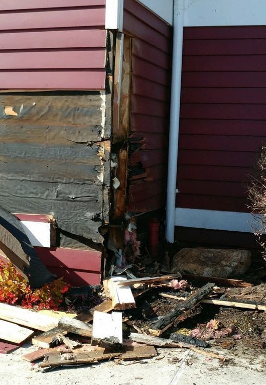 Discarded Smoking Materials in Landscaping Ignite Fire at Red Lobster Restaurant in Bel Air