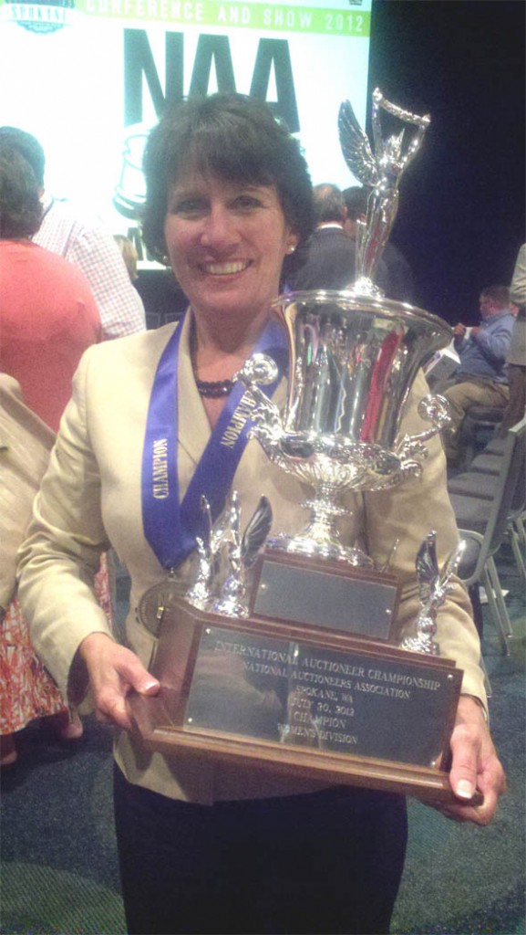 Lynne Zink of Joppa Earns 2012 International Auctioneer Champion Title
